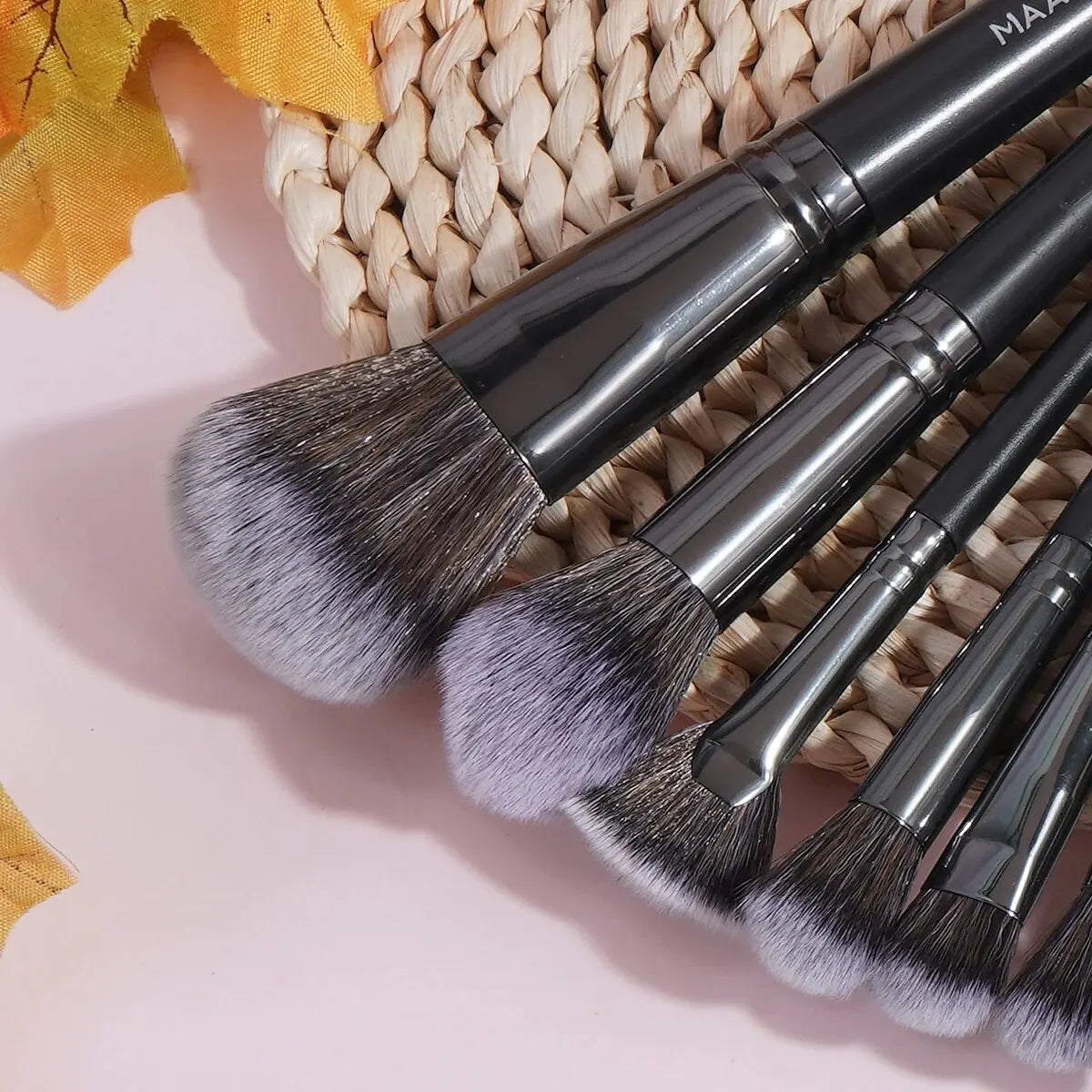 MAANGE 20Pcs Professional Makeup Brushes